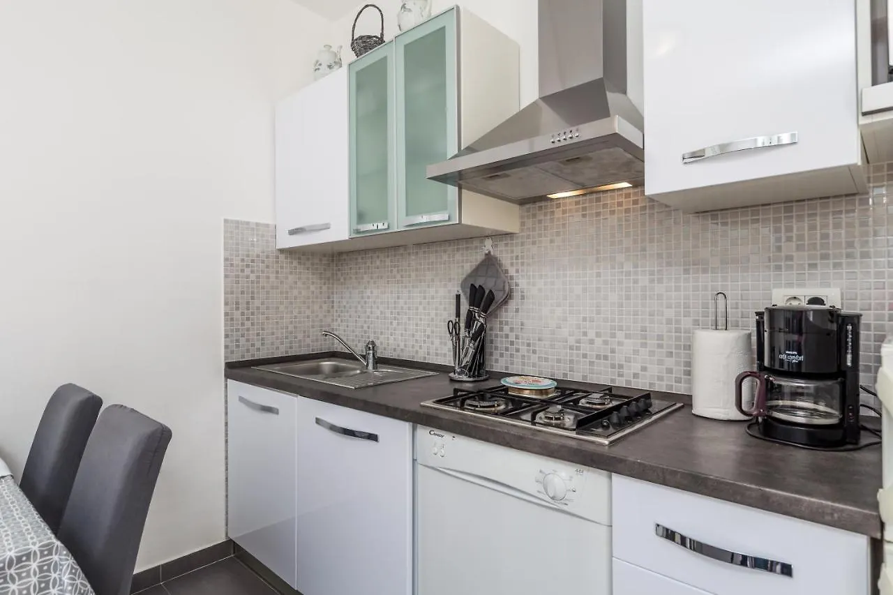 Apartments Rosovic J&C Moscenicka Draga